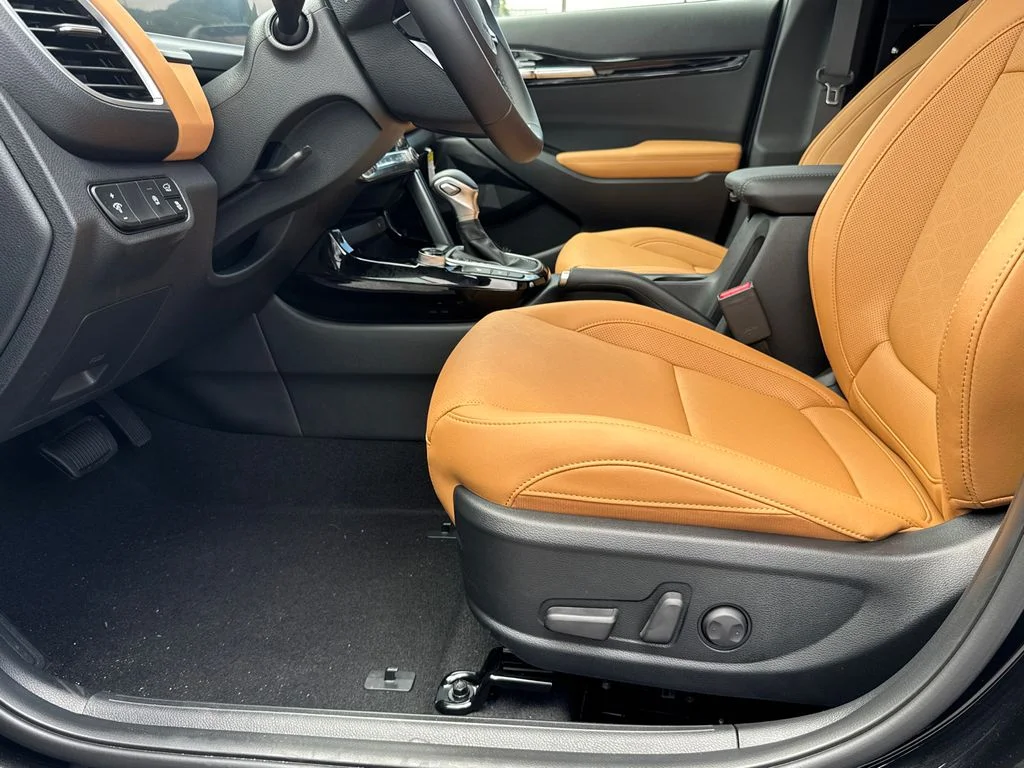 2025 Kia Seltos EX - Photo 9