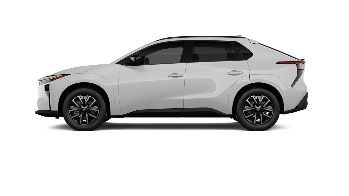 New 2026 Wind Chill Pearl Toyota XLE image 4