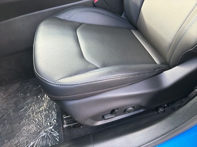 New 2026 Hydro Blue Pearl-Coat Exterior Paint Jeep Limited image 9