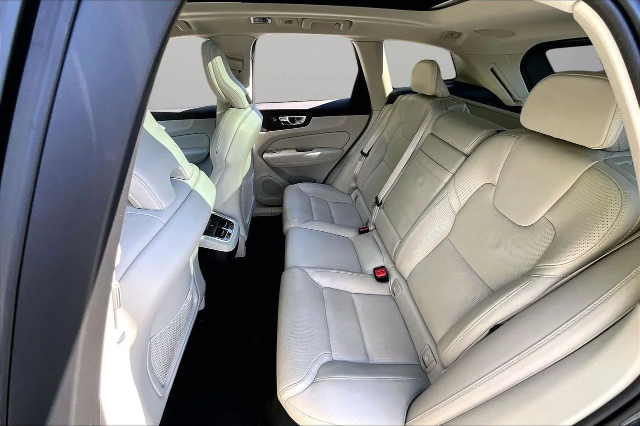 Certified Used 2021 Blue Volvo T5 Inscription image 23