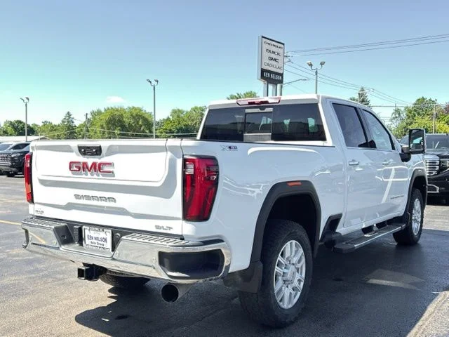 Used 2024 White GMC SLT image 12