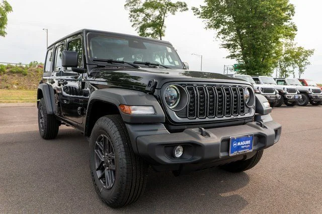 New 2026 Black Clear-Coat Exterior Paint Jeep Sport S image 4
