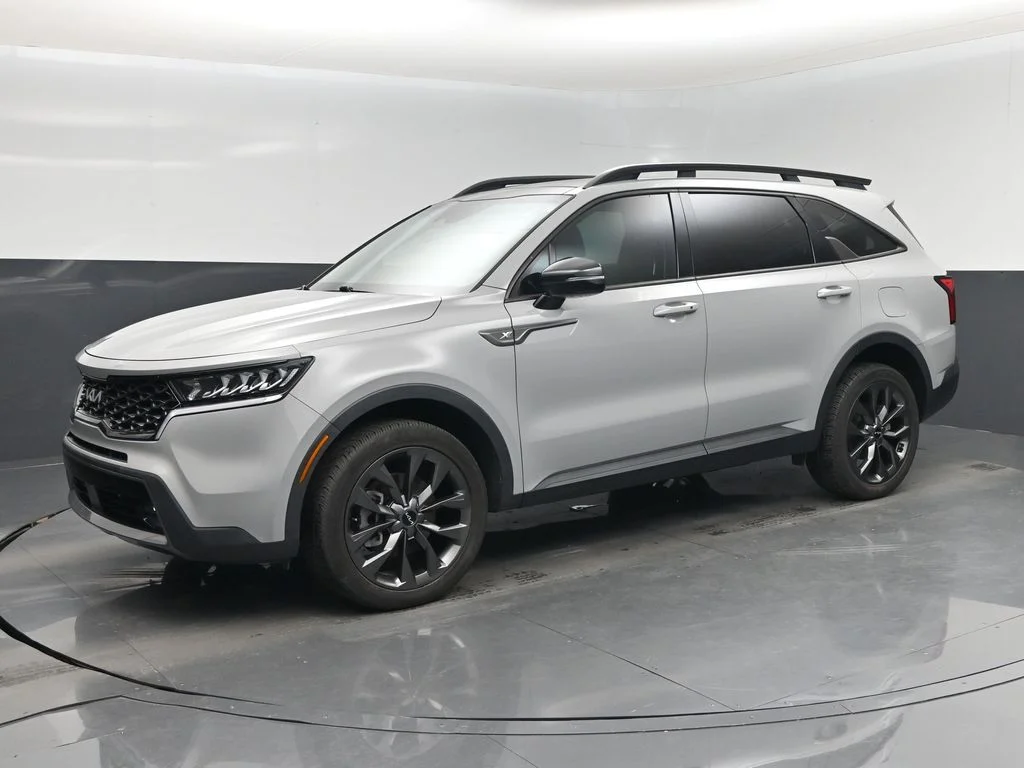 Certified Used 2022 Gray Kia X-Line EX image 9
