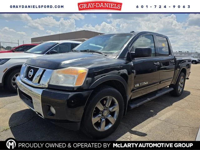 2015 Nissan Titan SV 4X2 Crew Cab SWB's photo