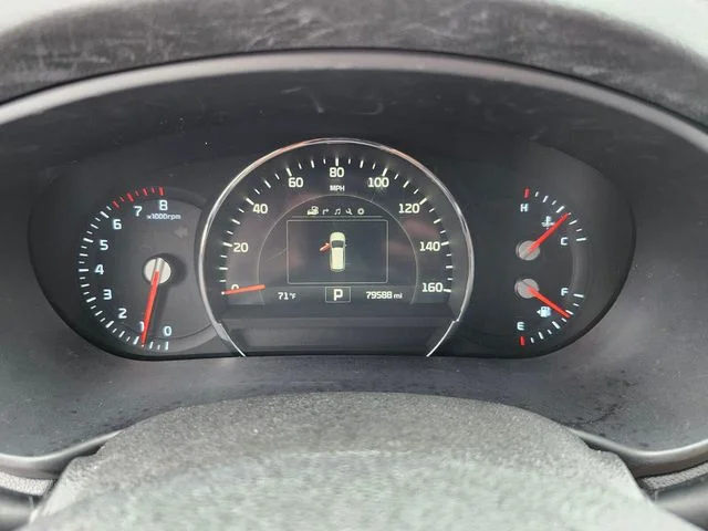 Used 2016 Silver Kia SX image 36
