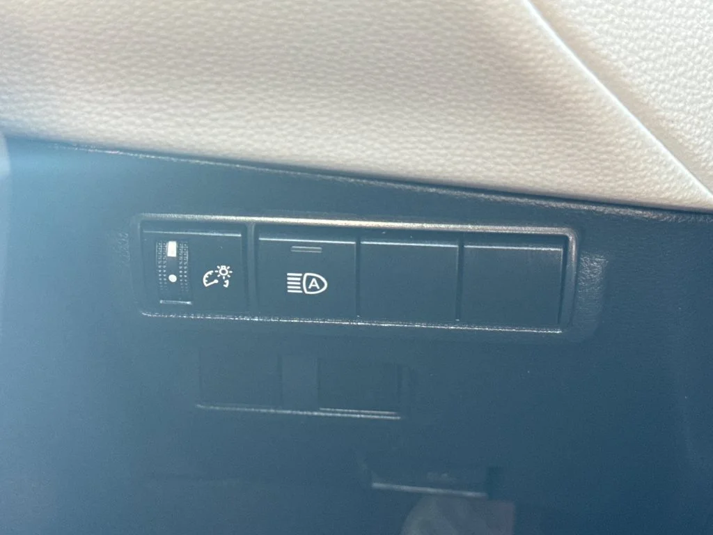 Used 2024 Silver Toyota L image 31