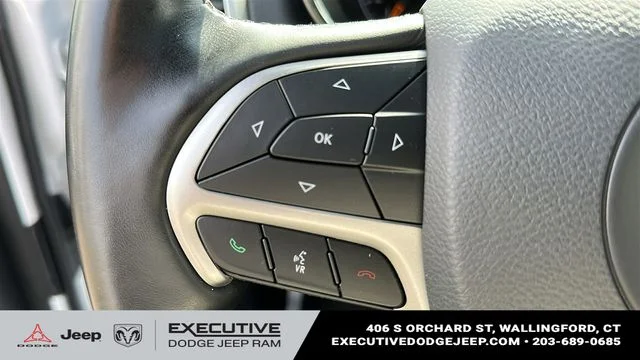 Used 2022 White Jeep Limited image 12