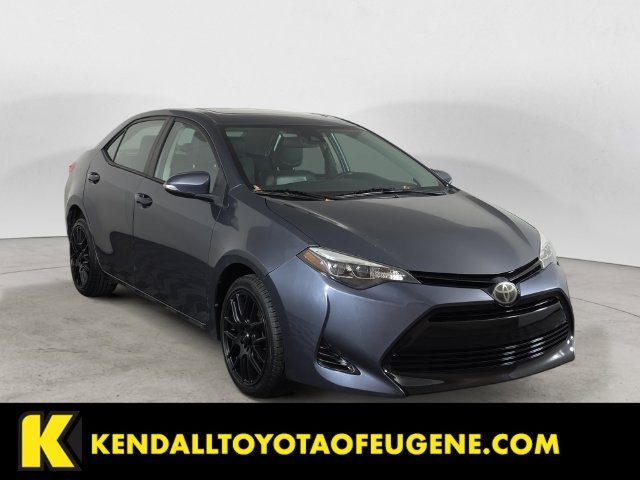 Used 2018 Gray Toyota SE image 3