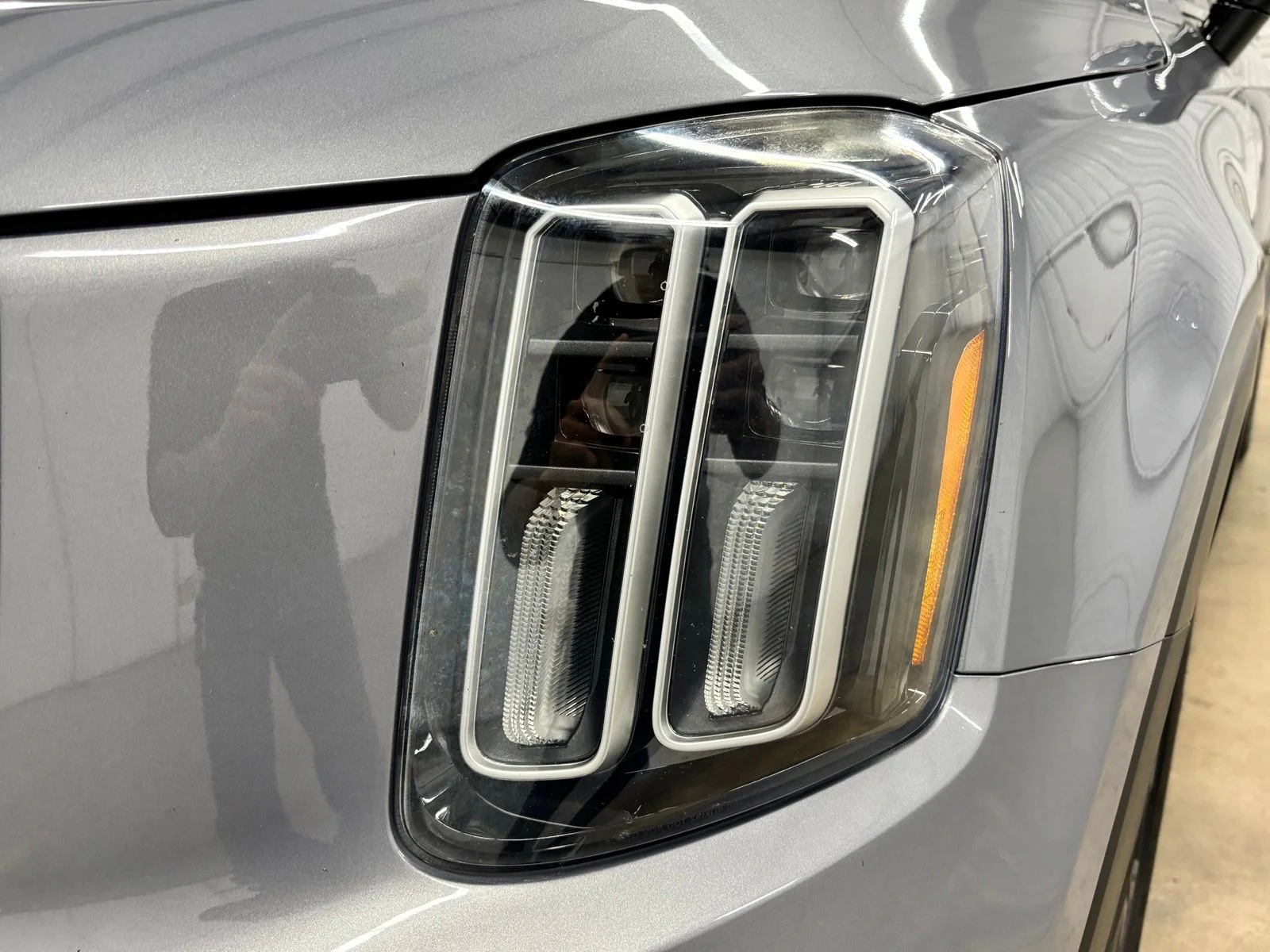 Used 2023 Silver Kia SX image 9