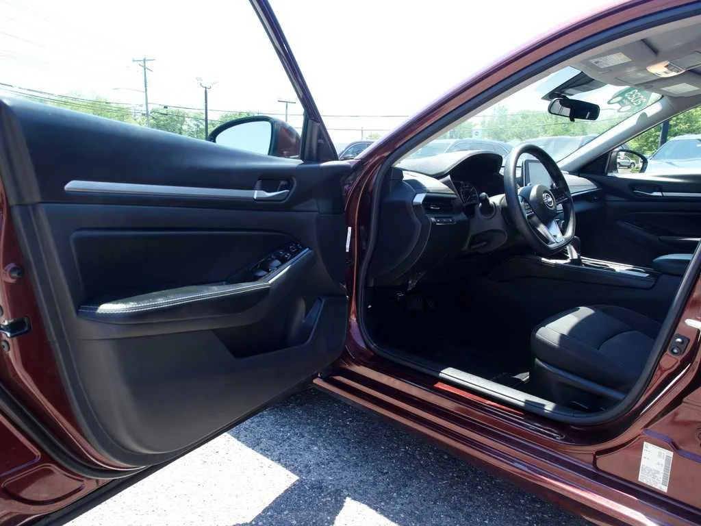 2023 Nissan Altima SV - Photo 15