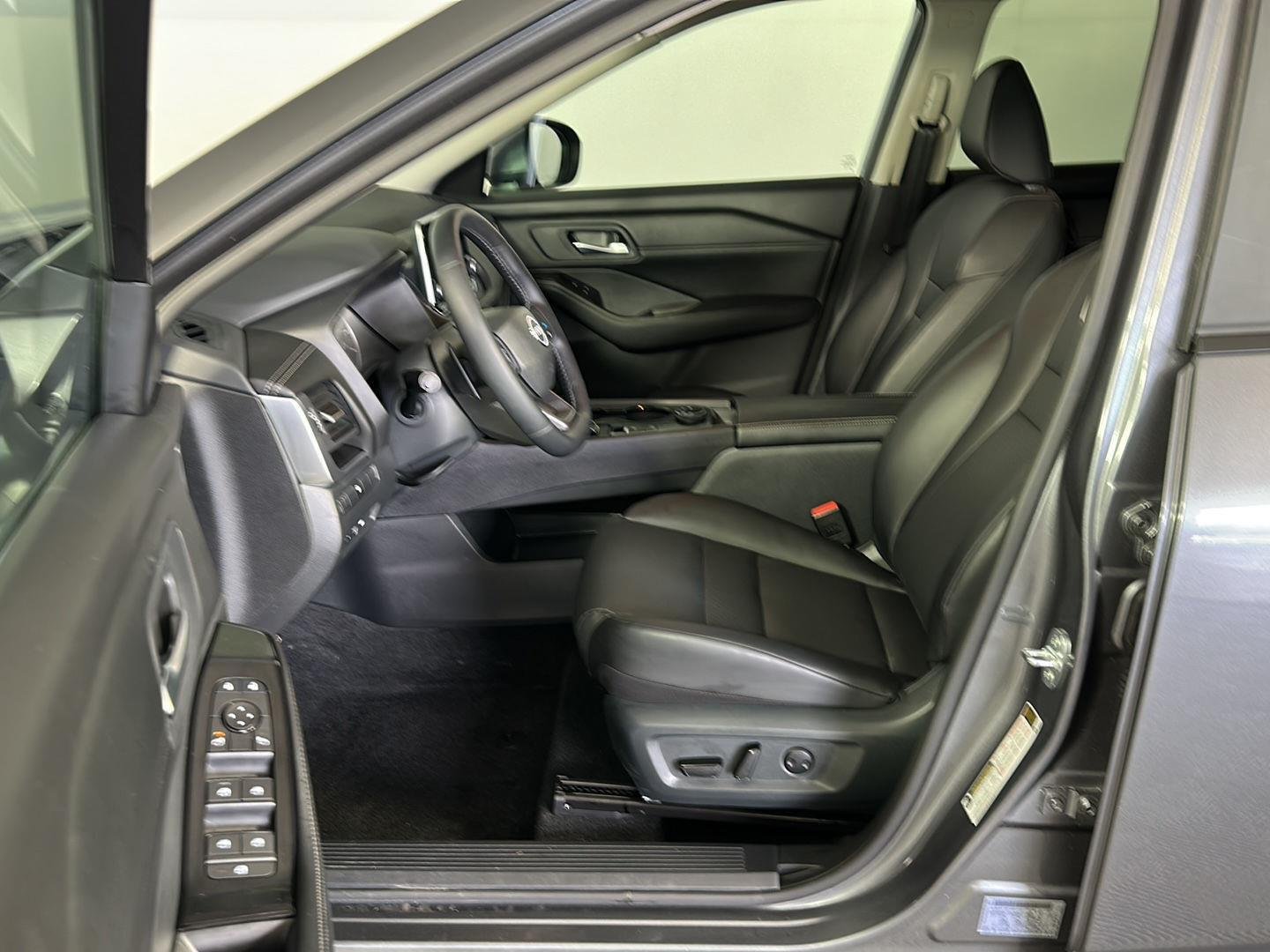 Certified Used 2026 Gun Metallic Nissan SV image 6