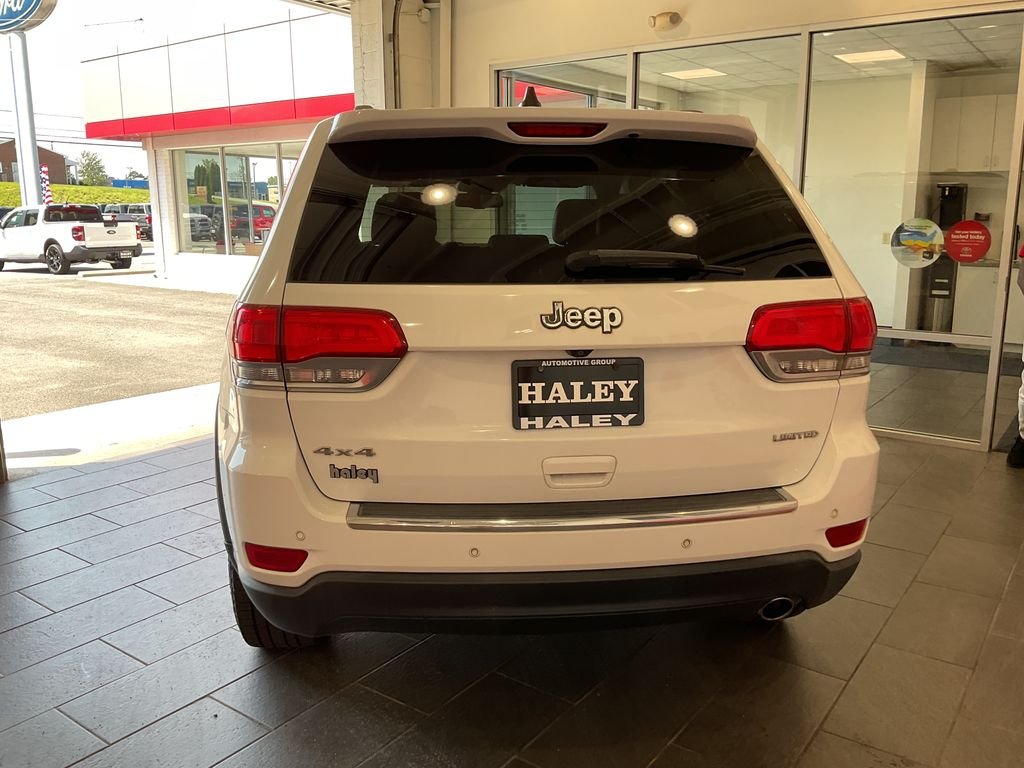 Used 2015 White Jeep Limited image 7