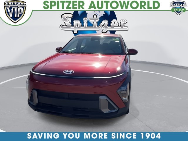 Used 2024 Red Hyundai SE image 3