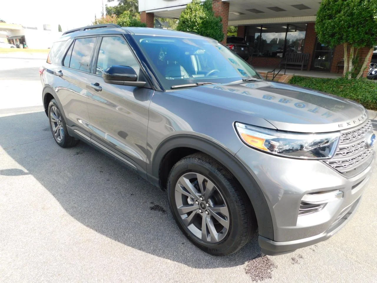 Used 2024 Carbonized Gray Metallic Ford XLT RWD image 2