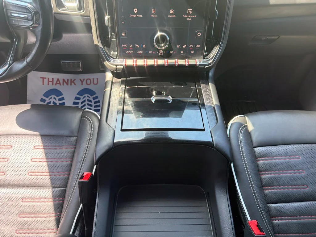 2025 GMC Yukon AT4 Ultimate - Photo 61