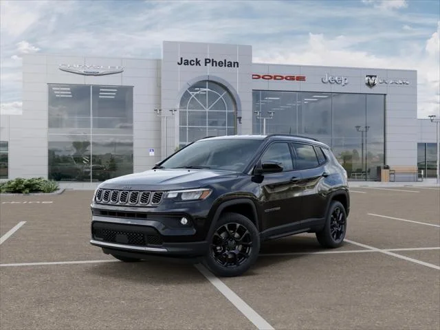 New 2026 Diamond Black Crystal Pearl-Coat Exterior Paint Jeep Latitude image 27
