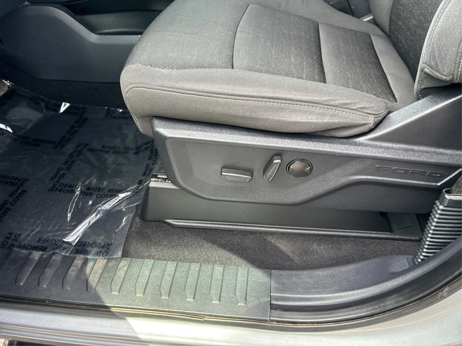 Certified Used 2023 Silver Ford XLT image 17