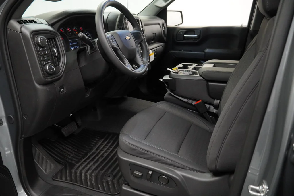 2026 Chevrolet Silverado 1500 Custom - Photo 10