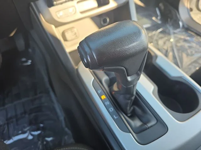 Used 2021 White Chevrolet ZR2 image 25