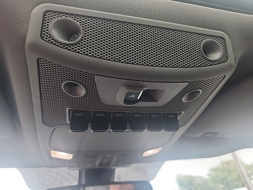 Used 2019 Gray Ford Lariat image 24