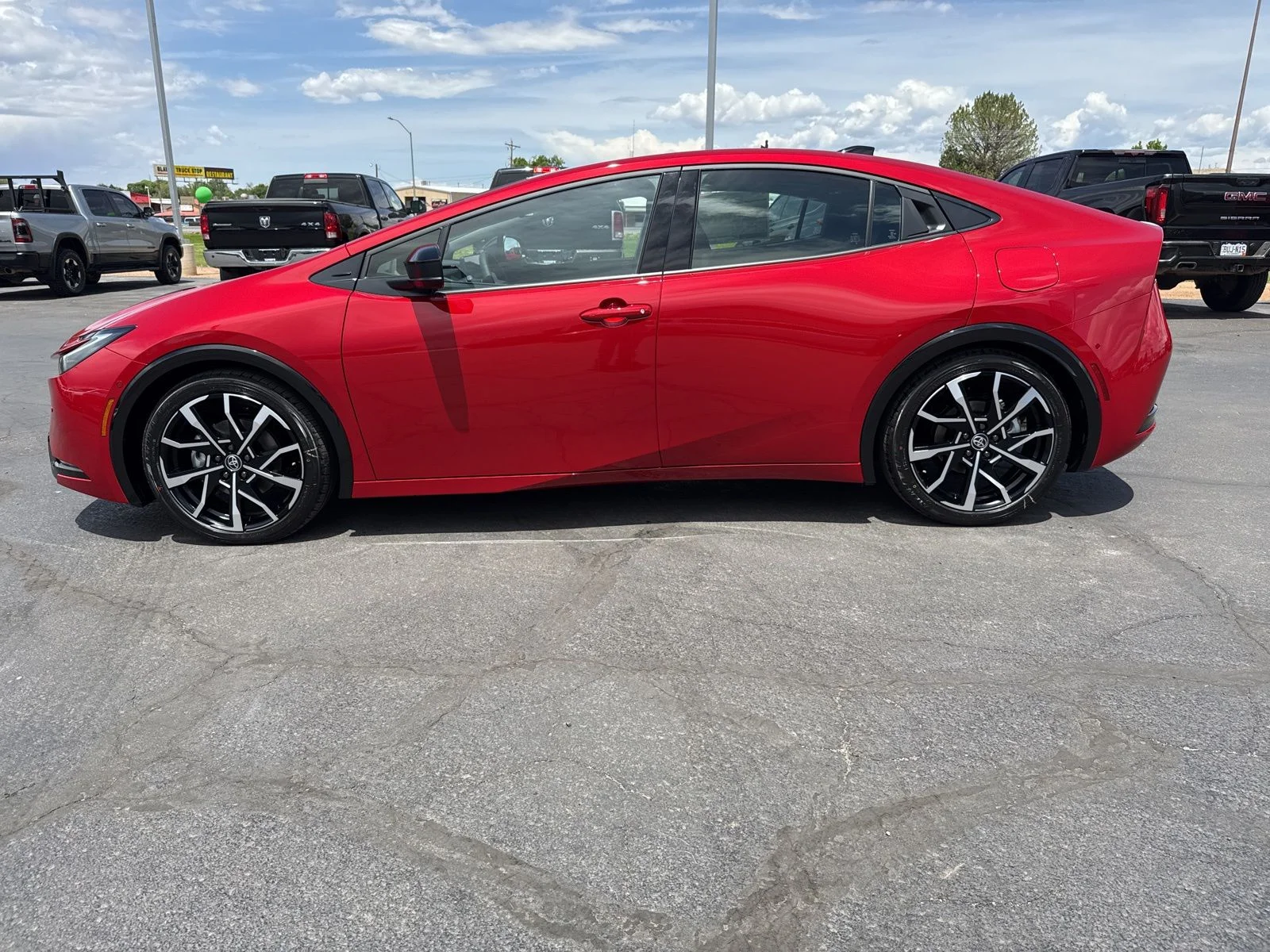2025 Toyota Prius XSE Premium - Photo 6