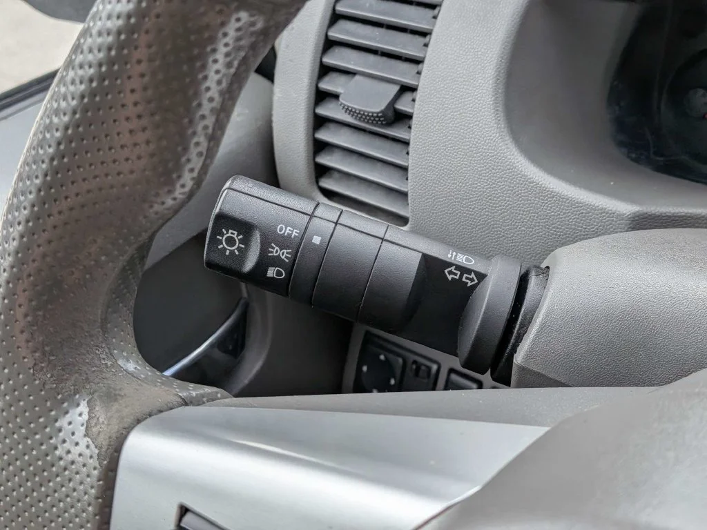 Used 2016 Silver Nissan SV image 23