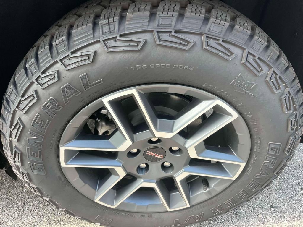 2026 GMC Terrain AT4 - Photo 11