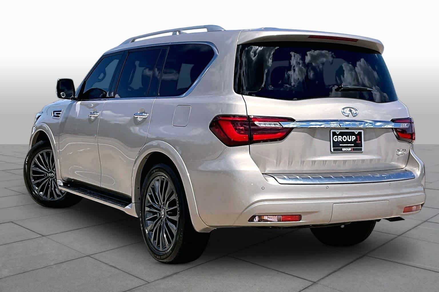 Used 2023 Champagne Quartz INFINITI SENSORY image 12