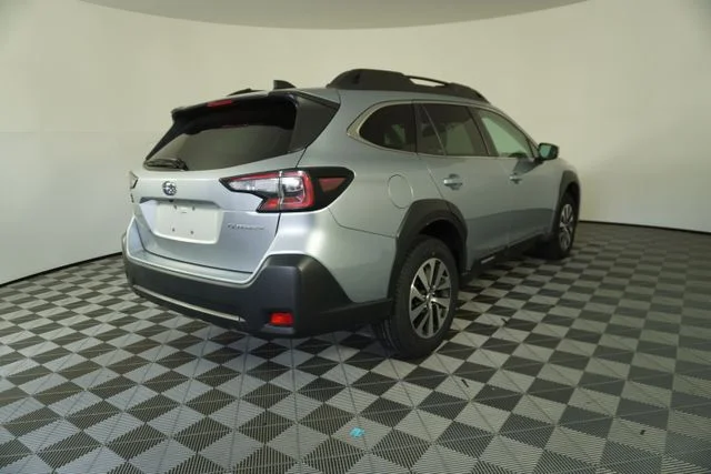 Certified Used 2025 Ice Silver Metallic Subaru Premium image 7