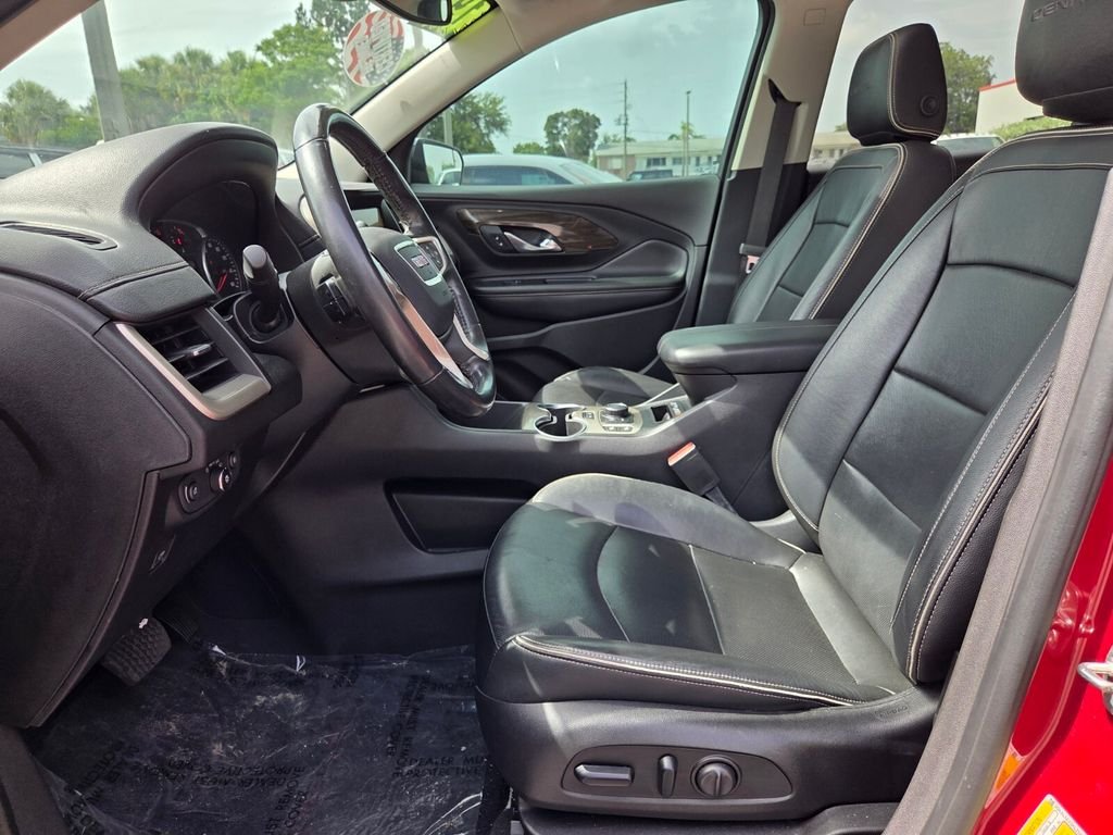 Used 2019 Red GMC Denali image 13