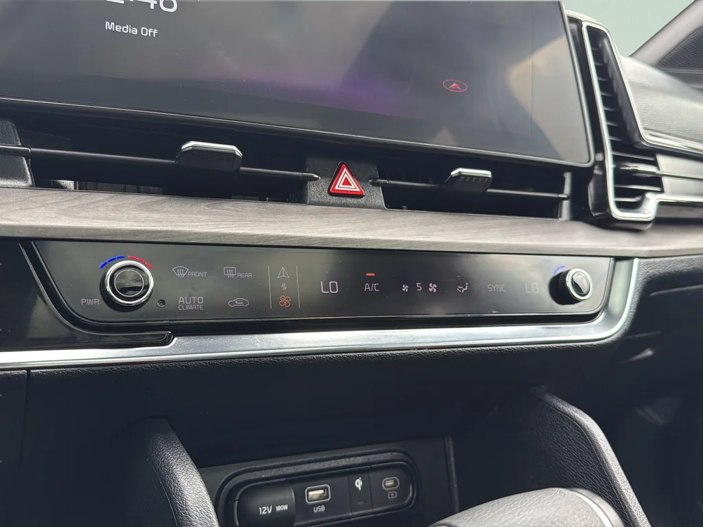 Certified Used 2023 Black Kia X-Line image 19