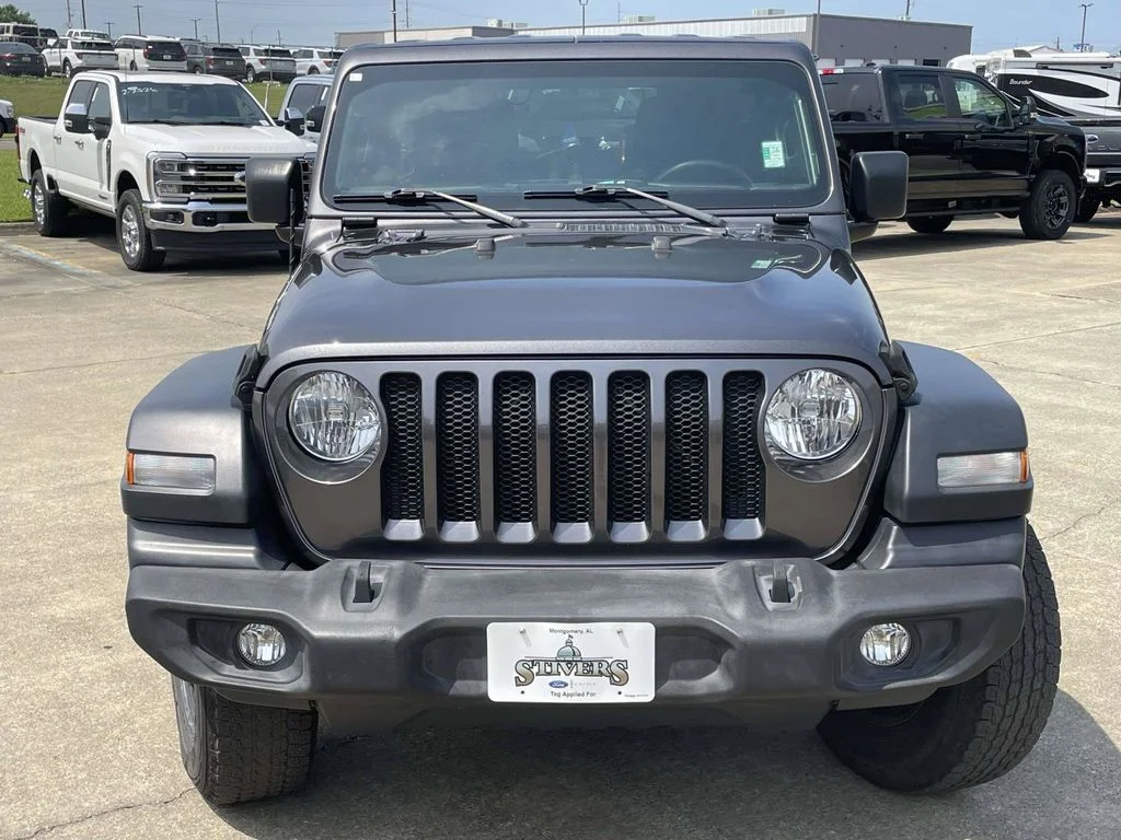 Certified Used 2018 Granite Crystal Clearcoat Metallic Jeep Unlimited Sport image 8