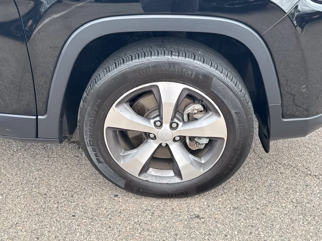 Used 2022 Black Jeep Limited image 40