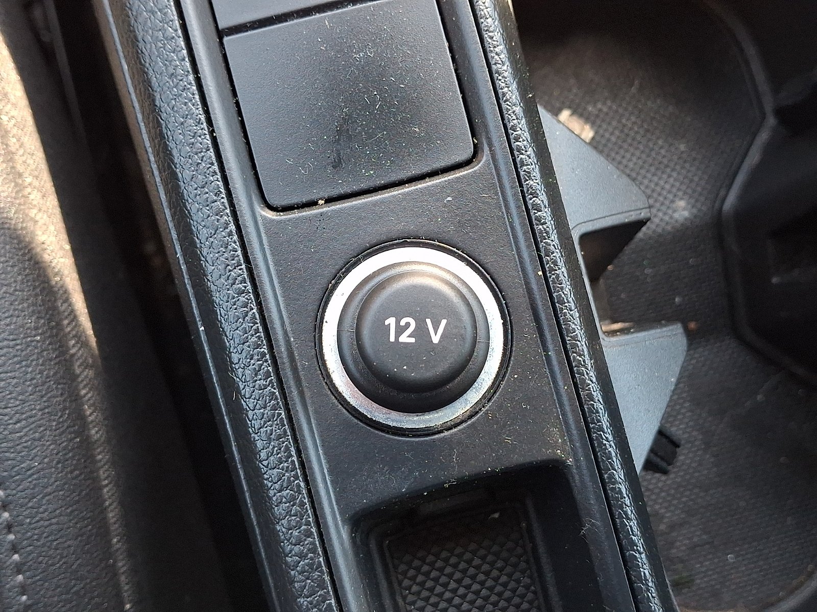 Used 2023 Ibis White - T9T9 Audi Premium 40 TFSI quattro Tiptronic image 25