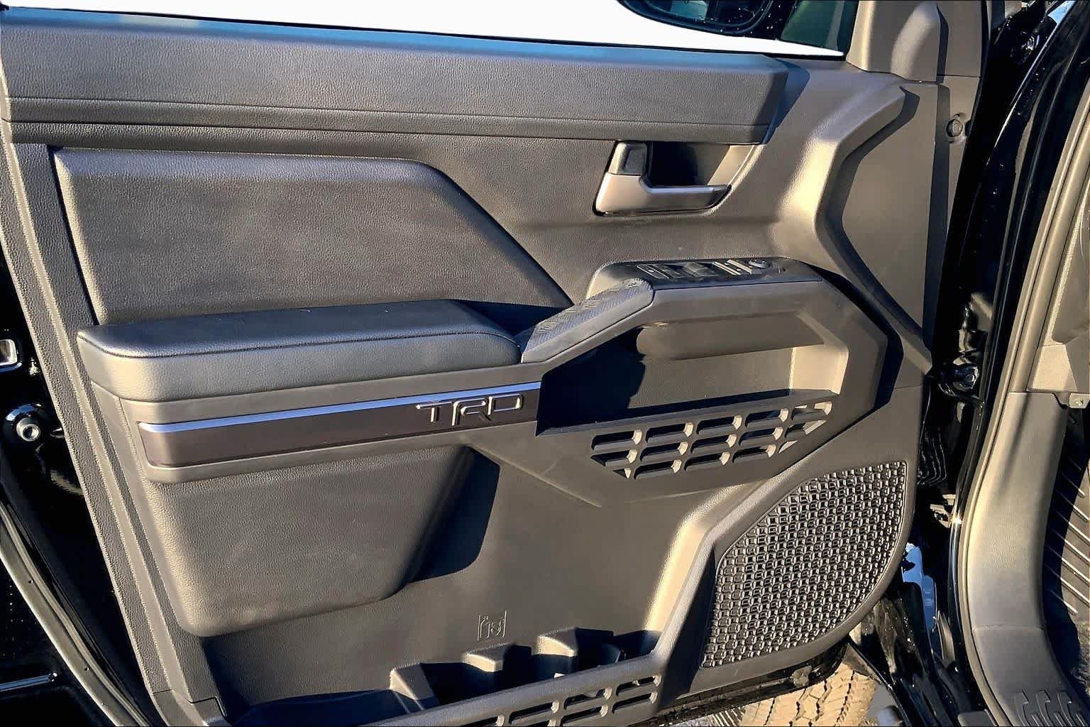 2026 Toyota Tacoma TRD Off Road - Photo 10