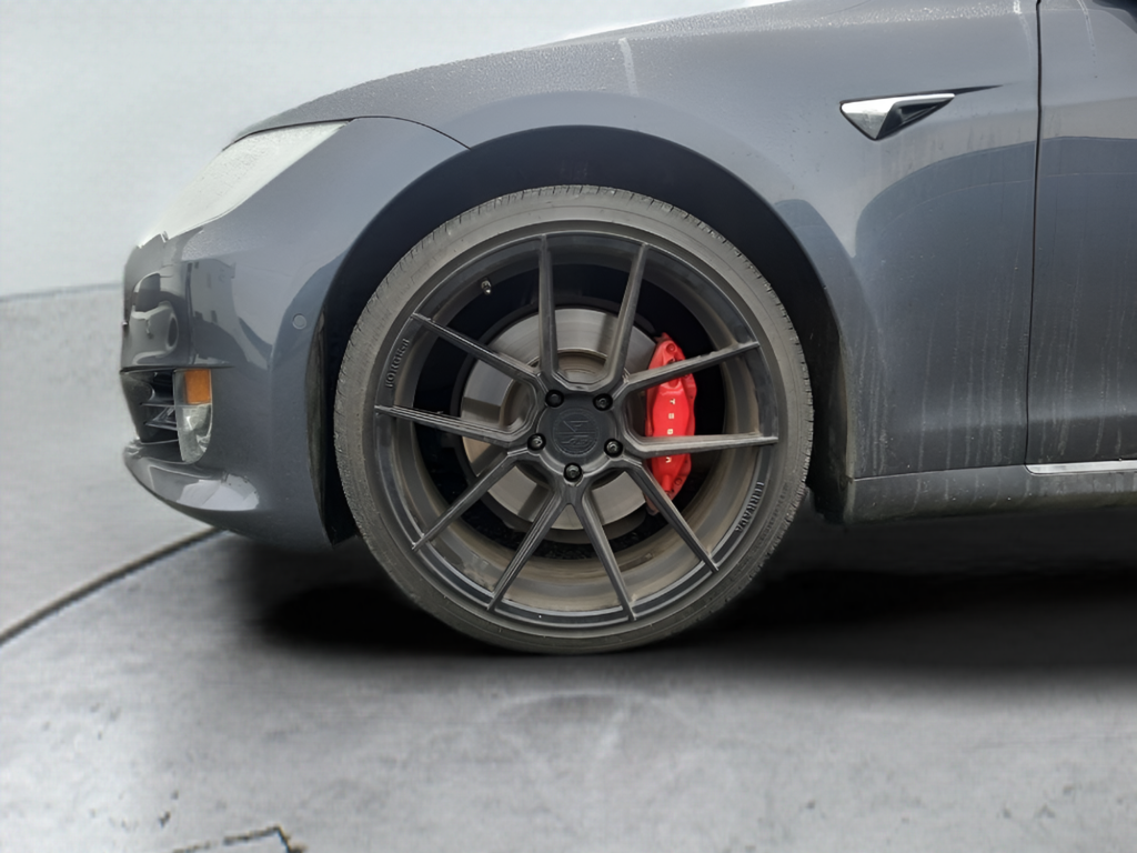 Used 2018 Gray Tesla P100D image 21