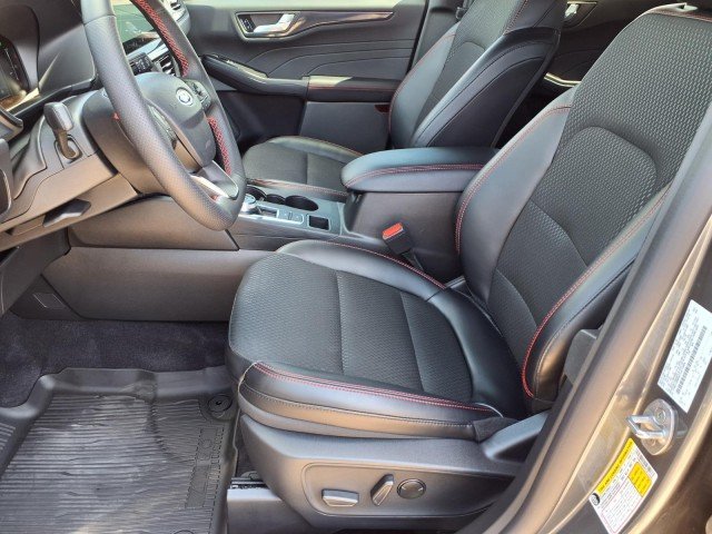2026 Ford Escape ST-Line - Photo 10