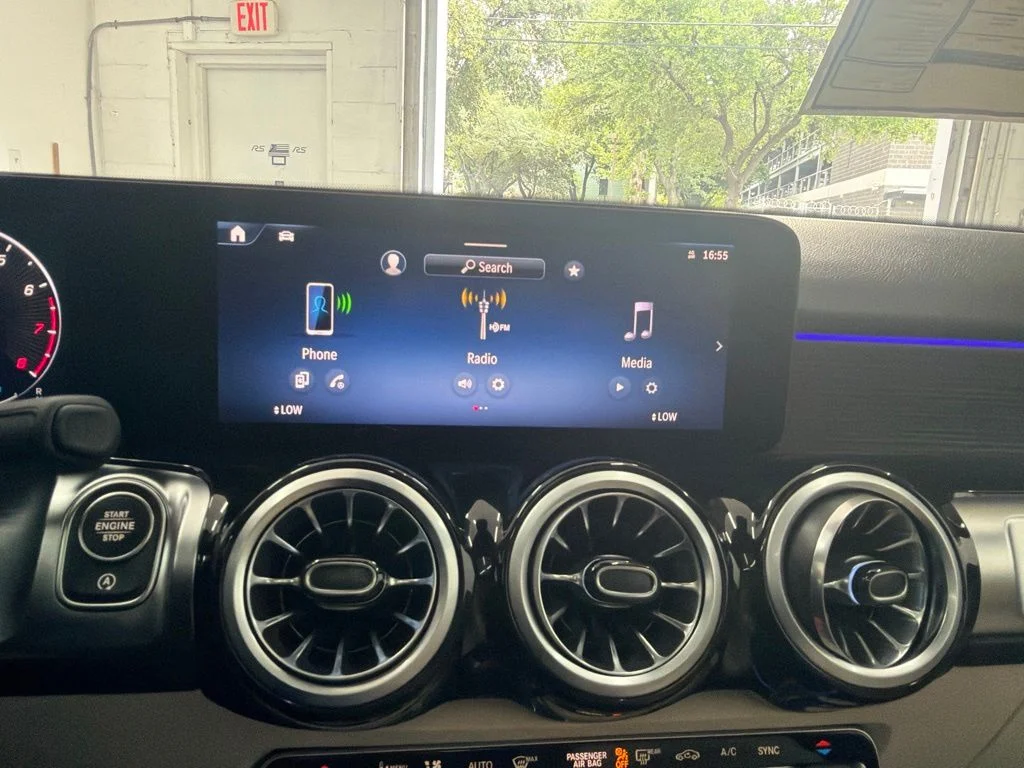 New 2026 Silver Mercedes-Benz GLB 250 image 31