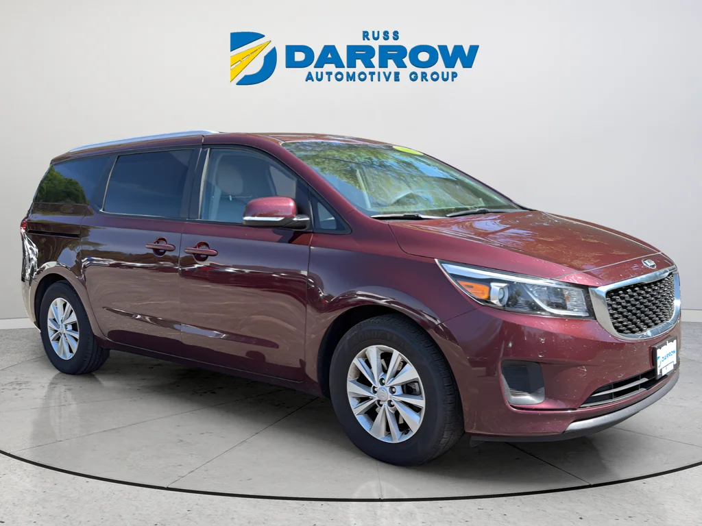 Used 2017 Red Kia LX image 7