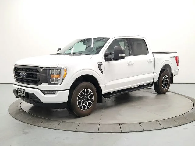 Used 2023 White Ford XLT image 3