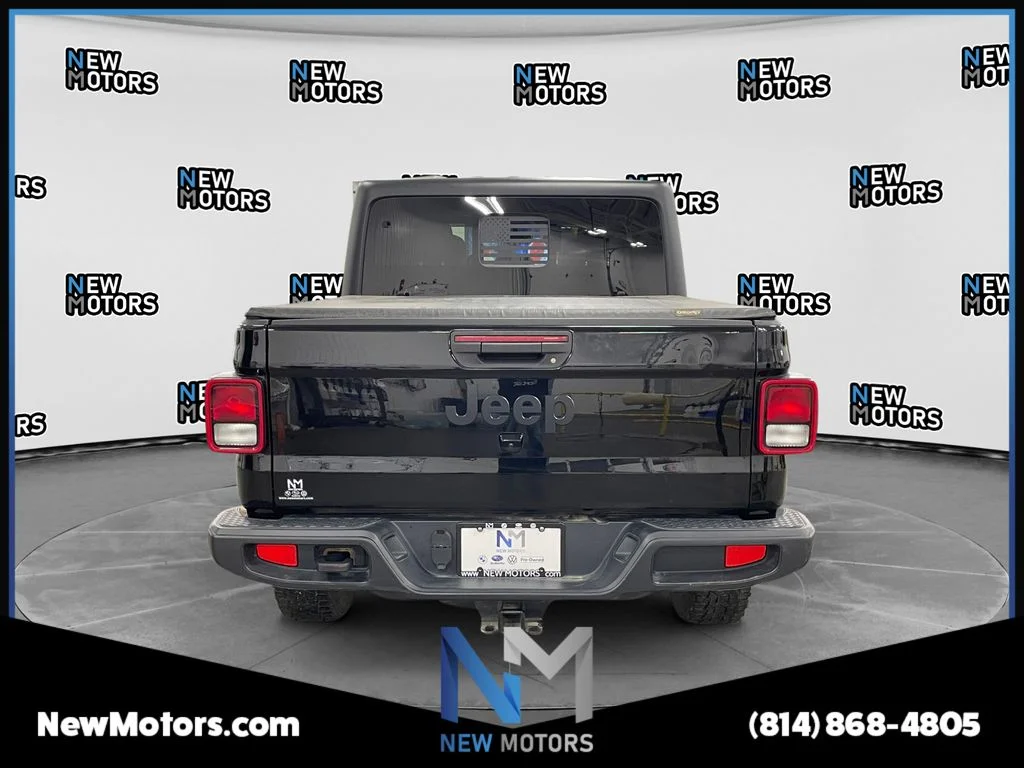 Used 2023 Black Clearcoat Jeep Sport S image 4