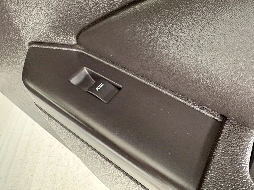Used 2014 Silver Ford GT image 13