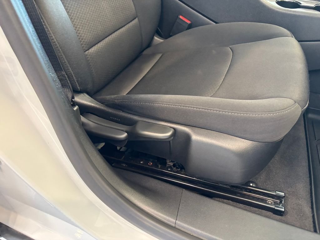 Used 2020 Summit White Chevrolet LS image 21