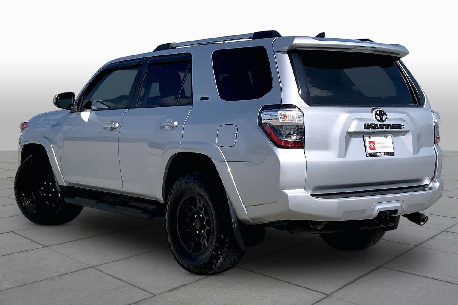 Used 2022 Classic Silver Metallic Toyota SR5 Premium image 12