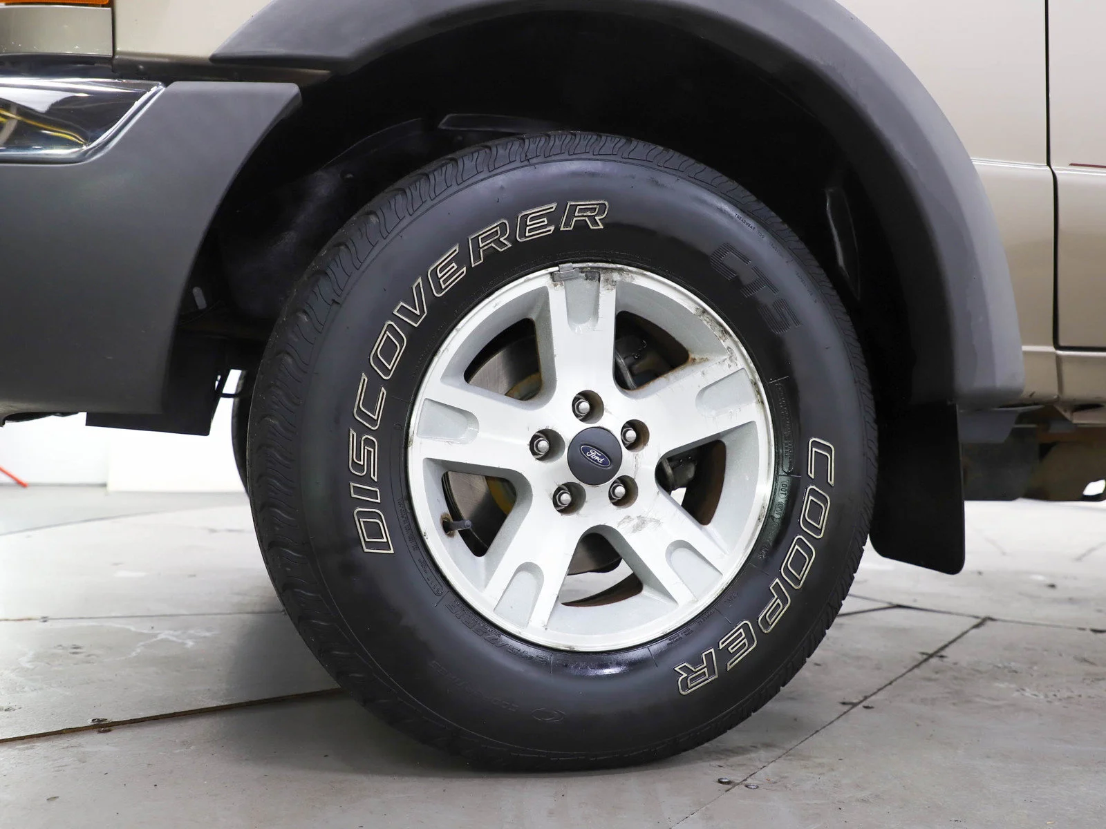 Used 2003  Ford XLT image 25