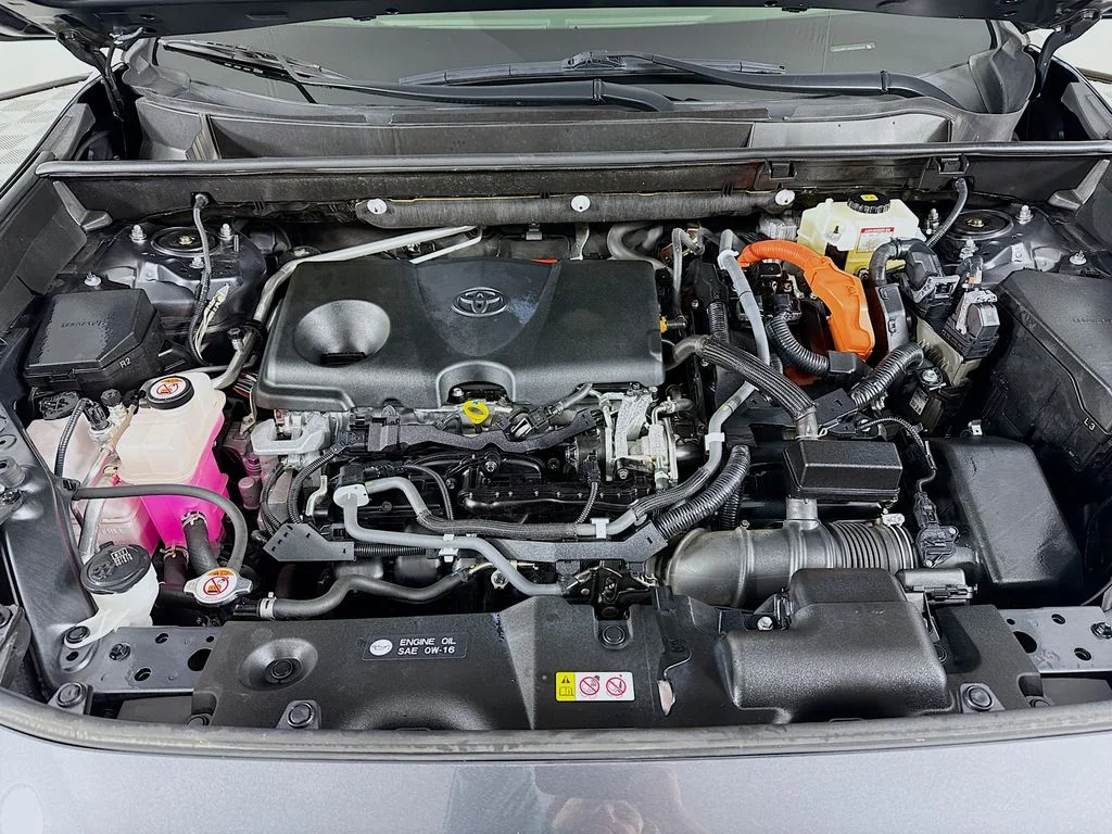 Used 2019 Magnetic Gray Metallic Toyota XSE image 31