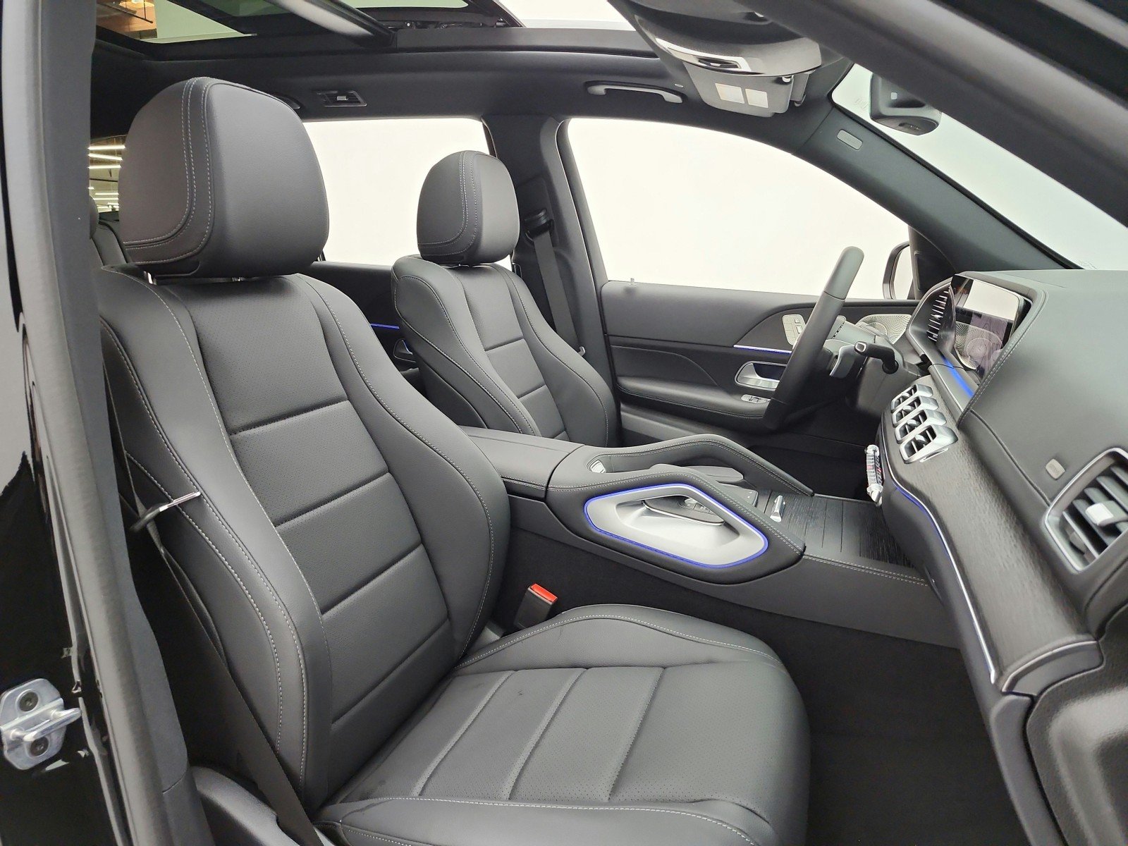 New 2026 Black Mercedes-Benz GLS 450 4MATIC® SUV image 14
