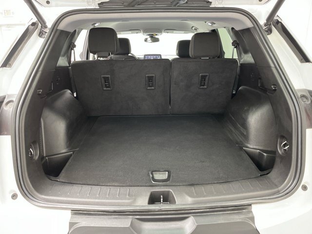 Used 2023 Summit White Chevrolet LT image 31