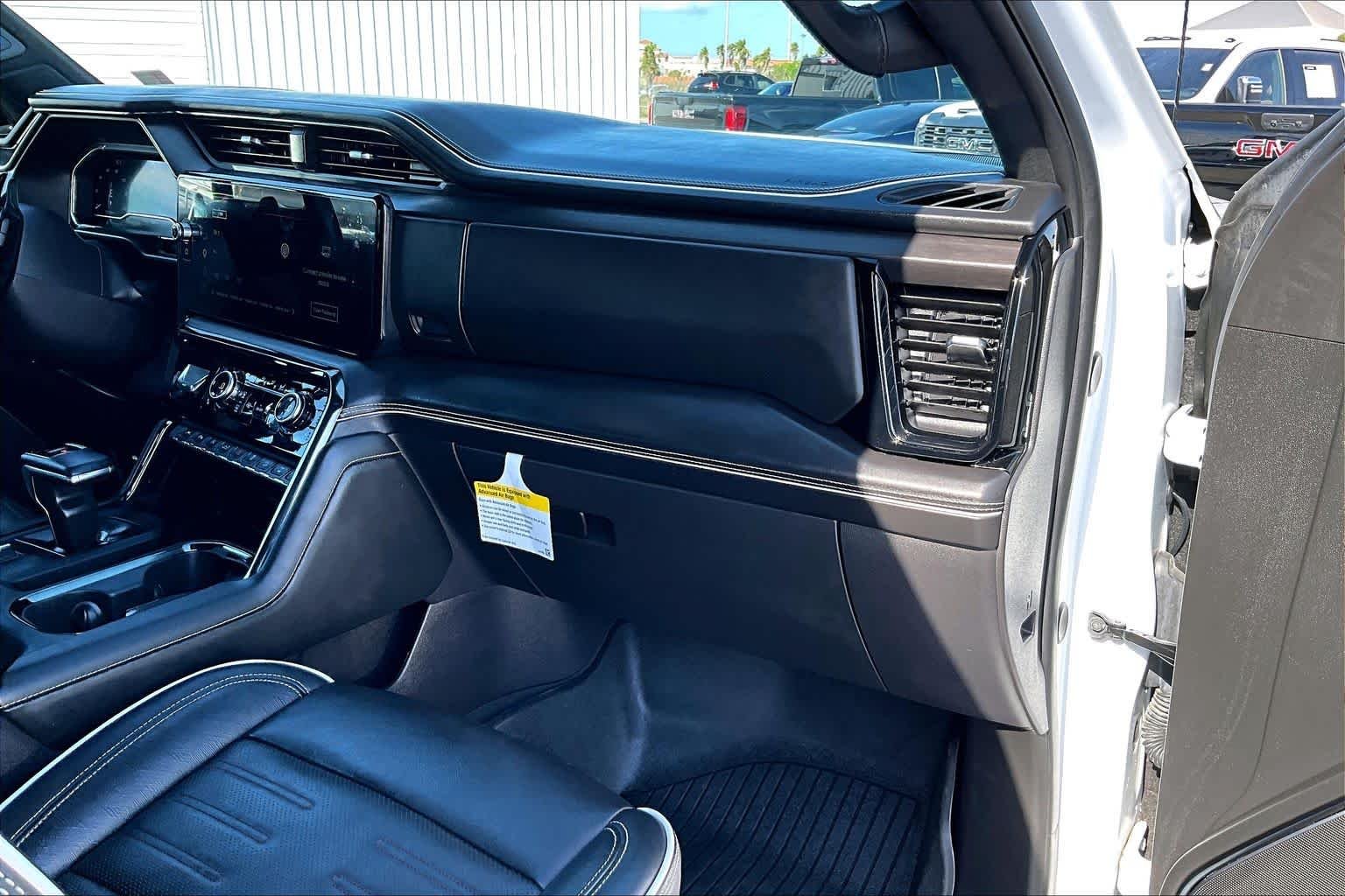Used 2024 Summit White GMC AT4X image 33