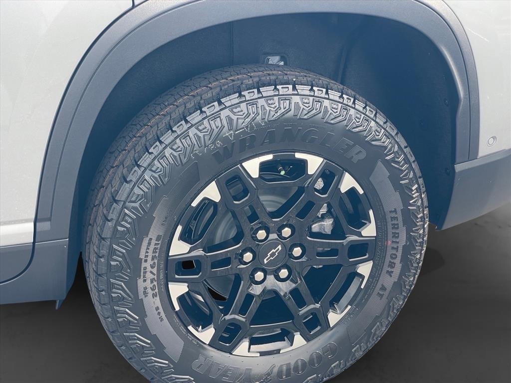 2027 Chevrolet Traverse Z71 - Photo 30